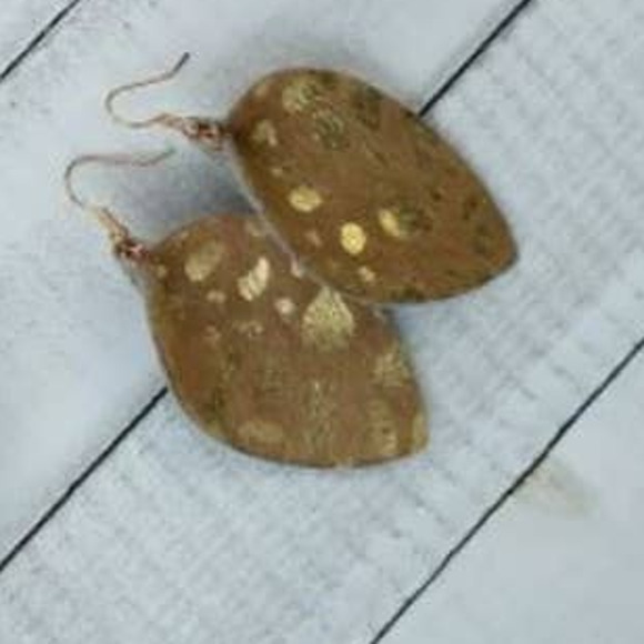 Camel & Gold Metallic Speckle Leaf Style Suede Dangle Drop Earrings - Picture 3 of 3